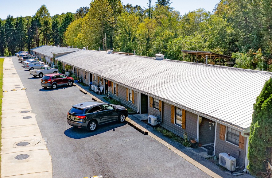 137 Sumner Top Lane